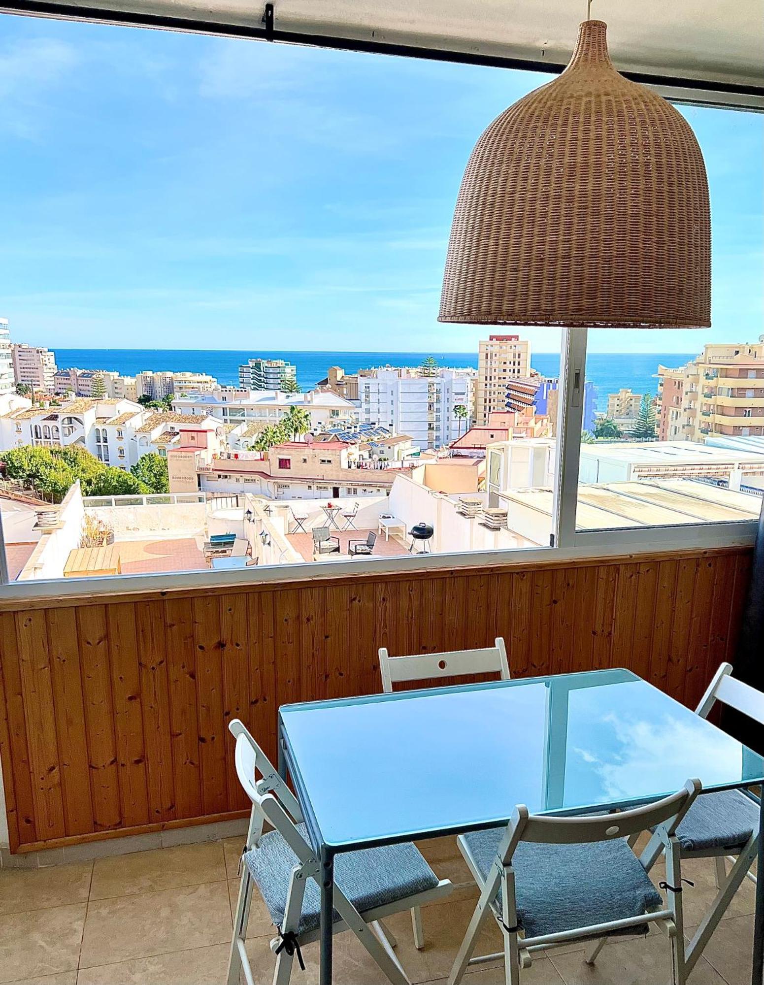 Cozy Fuengirola Apartment With Sea View & Pool Dış mekan fotoğraf