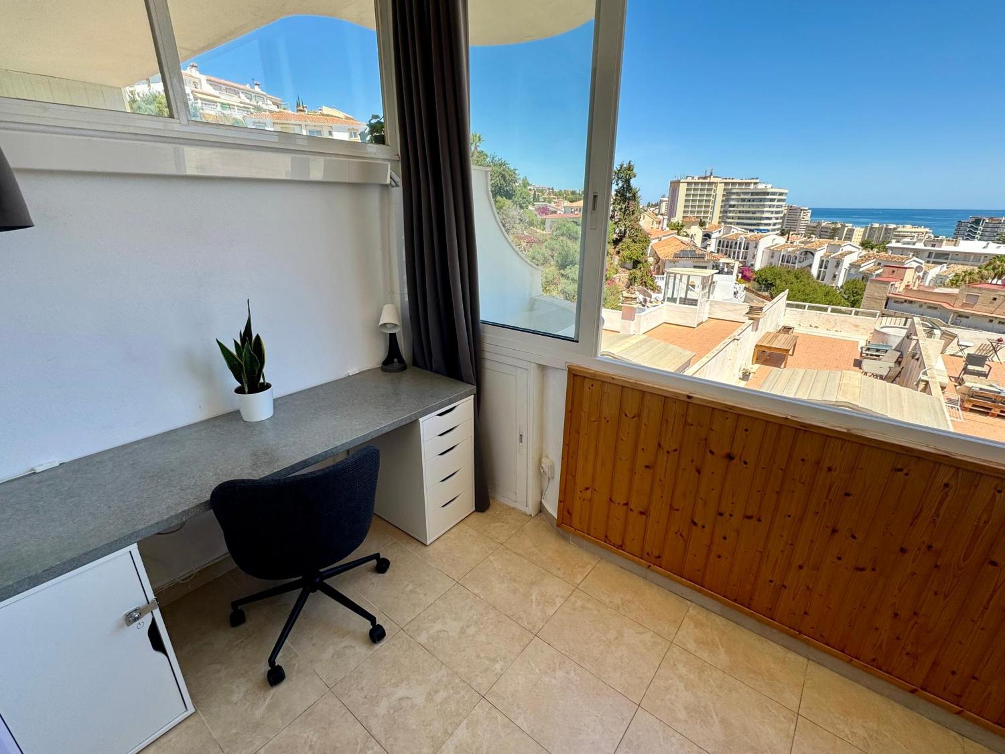 Cozy Fuengirola Apartment With Sea View & Pool Dış mekan fotoğraf